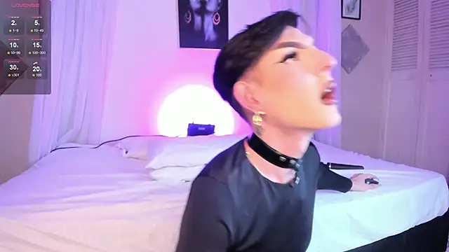 Snapshot of Ambar_Jhones chatting on January 18, 11:55 pm Ambar Jhones online show from January 18, 11:55 pm