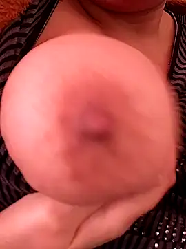 carmelasexy online show from January 8, 1:02 pm