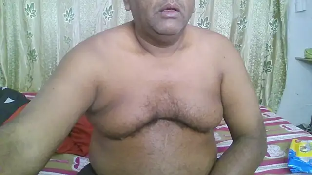 Beargryzzly online show from December 15, 3:45 am