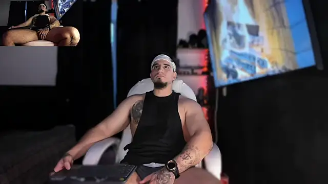 kingbear777 online show from January 31, 8:11 am