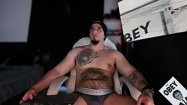 kingbear777 online show from February 10, 1:14 am