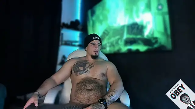 kingbear777 online show from February 18, 12:04 am