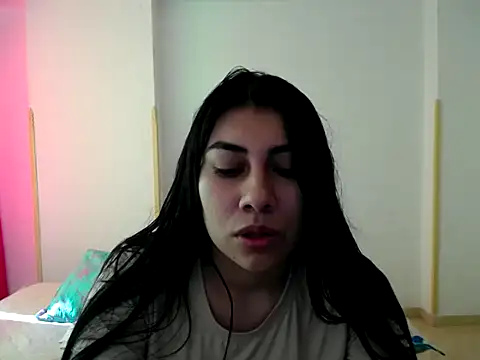 Snapshot of _katerin_love1 chatting on December 15, 3:05 pm katerin love1 online show from December 15, 3:05 pm