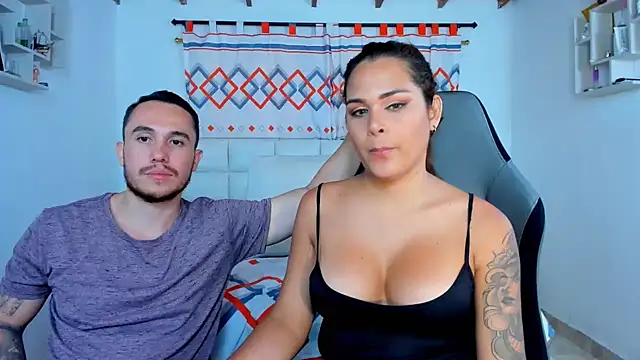 Snapshot of xxx_sweet_couple_ chatting on December 4, 7:56 pm xxx sweet couple online show from December 4, 7:56 pm