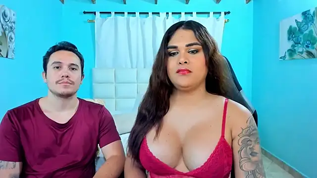 Snapshot of xxx_sweet_couple_ chatting on April 28, 2:38 am xxx sweet couple online show from April 28, 2:38 am
