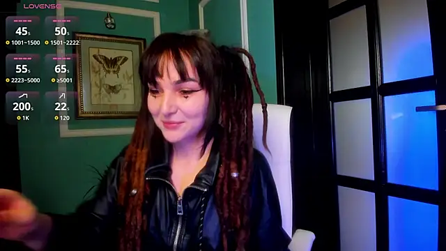 Snapshot of 1Munique chatting on November 17, 10:43 am 1Munique online show from November 17, 10:43 am