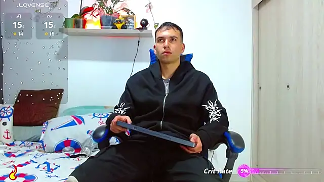 Snapshot of dorian_h_ chatting on October 21, 11:38 pm dorian h online show from October 21, 11:38 pm