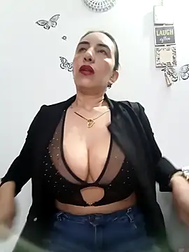 christine-x online show from October 17, 11:02 am