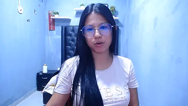 Snapshot of Letty_Plugxo chatting on June 9, 1:34 pm Letty Plugxo online show from June 9, 1:34 pm
