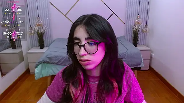 LenaRoses online show from December 5, 6:04 pm