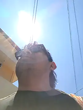 GusssHOT online show from April 2, 5:54 pm