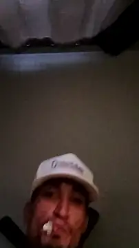 Snapshot of lRainbowBoy chatting on January 10, 11:53 pm lRainbowBoy online show from January 10, 11:53 pm