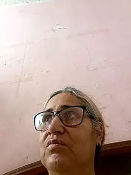  candi online show from October 10, 5:12 pm