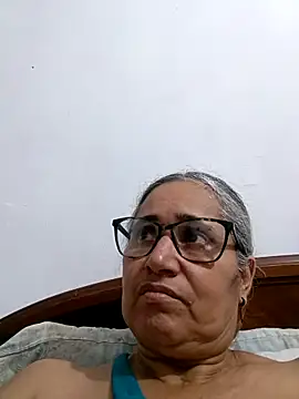 Snapshot of _candi chatting on March 21, 11:52 pm candi online show from March 21, 11:52 pm