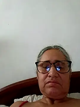 Snapshot of _candi chatting on March 27, 12:38 pm candi online show from March 27, 12:38 pm