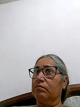 Snapshot of _candi chatting on April 5, 2:31 am candi online show from April 5, 2:31 am