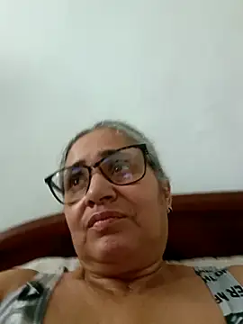 Snapshot of _candi chatting on April 7, 3:34 pm candi online show from April 7, 3:34 pm