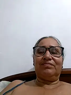 Snapshot of _candi chatting on April 9, 4:12 am candi online show from April 9, 4:12 am