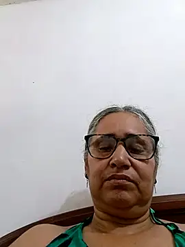 Snapshot of _candi chatting on April 15, 4:03 pm candi online show from April 15, 4:03 pm