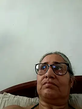 Snapshot of _candi chatting on April 15, 9:15 pm candi online show from April 15, 9:15 pm