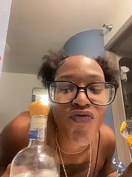 Snapshot of slimerlla chatting on November 6, 11:59 pm slimerlla online show from November 6, 11:59 pm