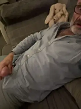 Snapshot of Shyboy817 chatting on December 14, 8:24 pm Shyboy817 online show from December 14, 8:24 pm