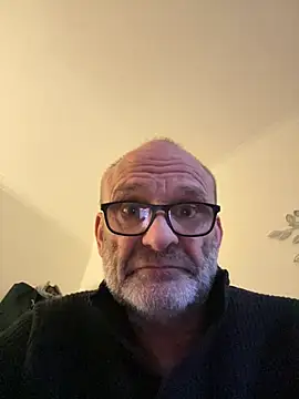 Shyboy817 online show from January 9, 4:32 pm