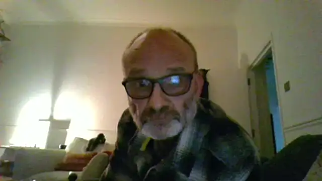 Shyboy817 online show from March 29, 11:27 pm