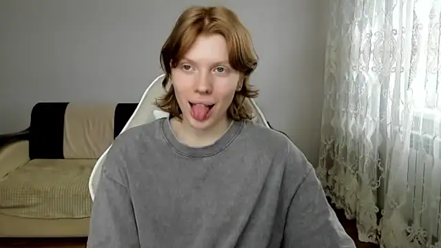 StellaDavis online show from April 6, 10:16 am