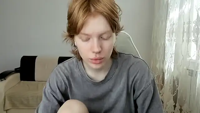 Snapshot of StellaDavis chatting on June 20, 11:02 am StellaDavis online show from June 20, 11:02 am