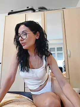 Snapshot of Blackeyeslady chatting on July 8, 2:43 pm Blackeyeslady online show from July 8, 2:43 pm