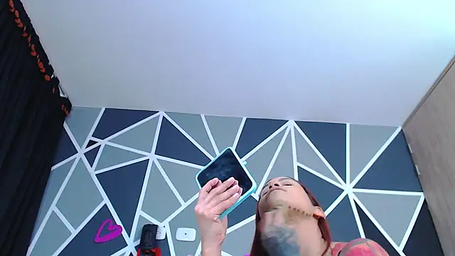 Snapshot of MilenaDavis chatting on February 20, 6:24 pm MilenaDavis online show from February 20, 6:24 pm