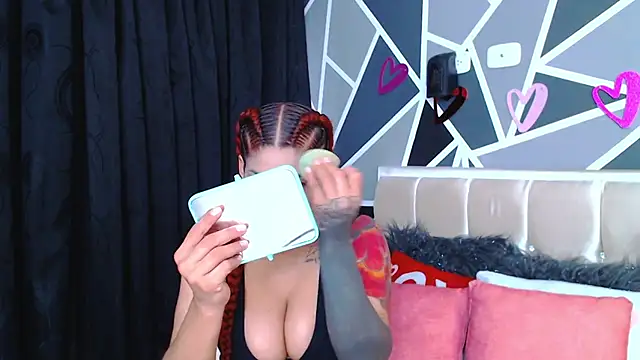 Snapshot of MilenaDavis chatting on March 6, 6:59 pm MilenaDavis online show from March 6, 6:59 pm