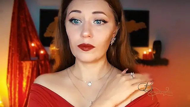 MissBeverlyMills online show from October 18, 2:58 am