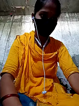 Snapshot of Anushka_Ji chatting on February 18, 7:32 am Anushka Ji online show from February 18, 7:32 am