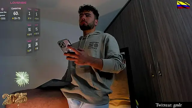 caprywilliams online show from December 31, 12:43 am