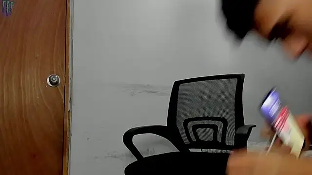 andrew rose  online show from April 17, 9:45 am