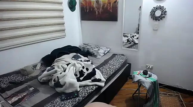 Snapshot of Pharaon_71 chatting on March 10, 1:45 am Pharaon 71 online show from March 10, 1:45 am