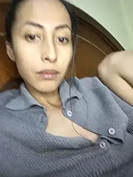 Snapshot of Anahi_cake chatting on March 1, 1:00 am Anahi cake online show from March 1, 1:00 am