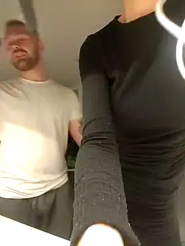 m married online show from December 21, 4:41 am