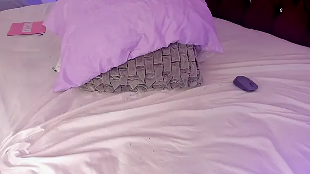 LindaRey  online show from January 8, 10:28 am