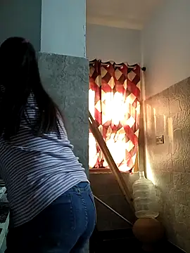 Snapshot of Sarita_7 chatting on December 16, 3:51 am Sarita 7 online show from December 16, 3:51 am