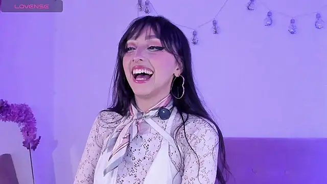 v1cky  online show from March 6, 9:11 pm