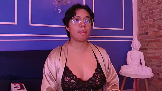 Snapshot of Emmapark_ chatting on November 6, 6:31 pm Emmapark online show from November 6, 6:31 pm