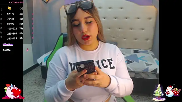 Snapshot of Kathiasaints chatting on December 19, 10:39 pm Kathiasaints online show from December 19, 10:39 pm