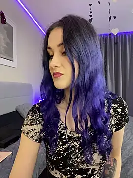 Erotic Synth Goddess online show from March 2, 12:11 pm