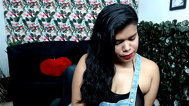 Snapshot of Wendy_Hot_ chatting on February 12, 7:23 am Wendy Hot online show from February 12, 7:23 am