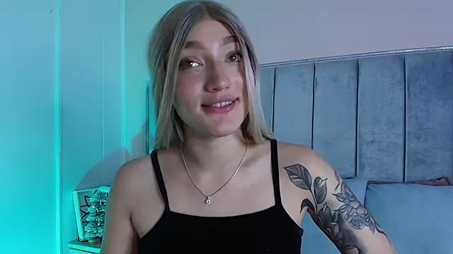 Snapshot of Giaa_Ross chatting on January 10, 2:55 pm Giaa Ross online show from January 10, 2:55 pm