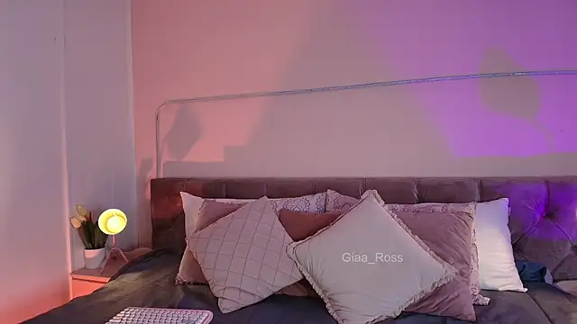 Snapshot of Giaa_Ross chatting on February 27, 11:52 am Giaa Ross online show from February 27, 11:52 am