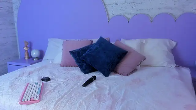 Snapshot of Giaa_Ross chatting on November 22, 7:46 pm Giaa Ross online show from November 22, 7:46 pm